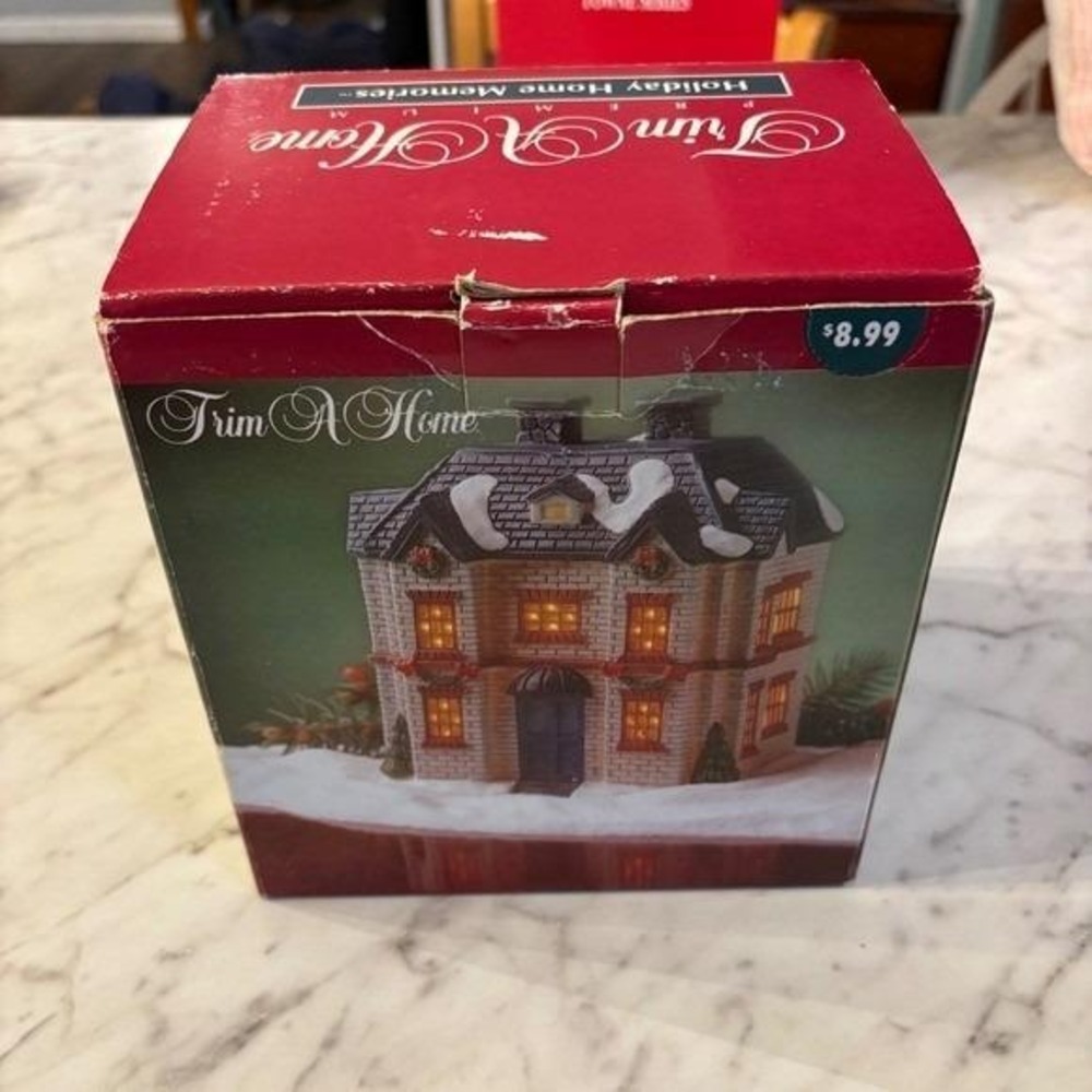 Trim A Home Holiday Memories NO Light Ceramic Christmas Village House 1995